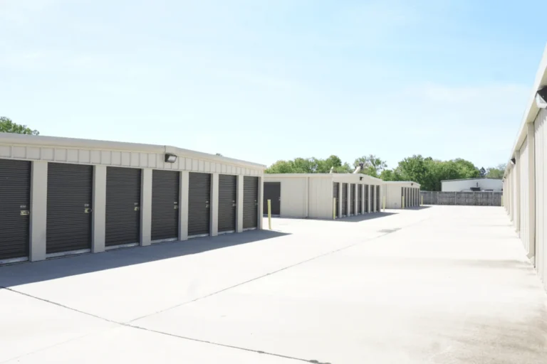 Click storage facility in Catoosa